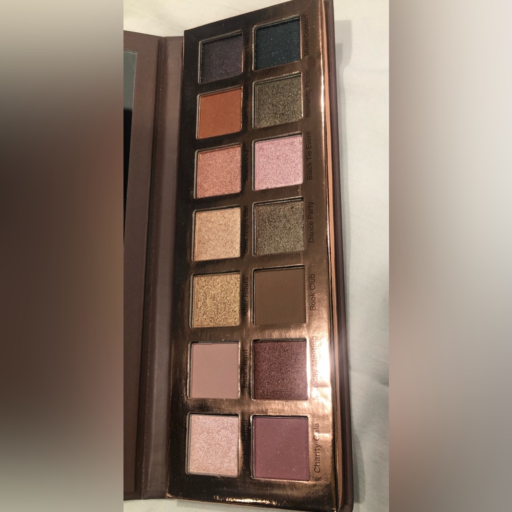 New* Mally Xo eyeshadow palette Best Dressed - Picture 6 of 8